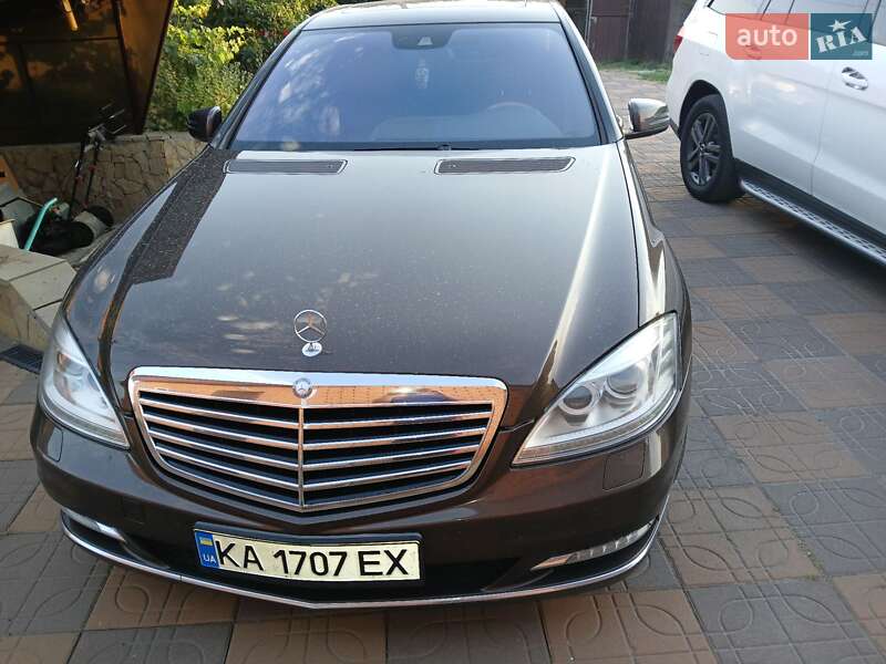 Седан Mercedes-Benz S-Class 2012 в Яготині