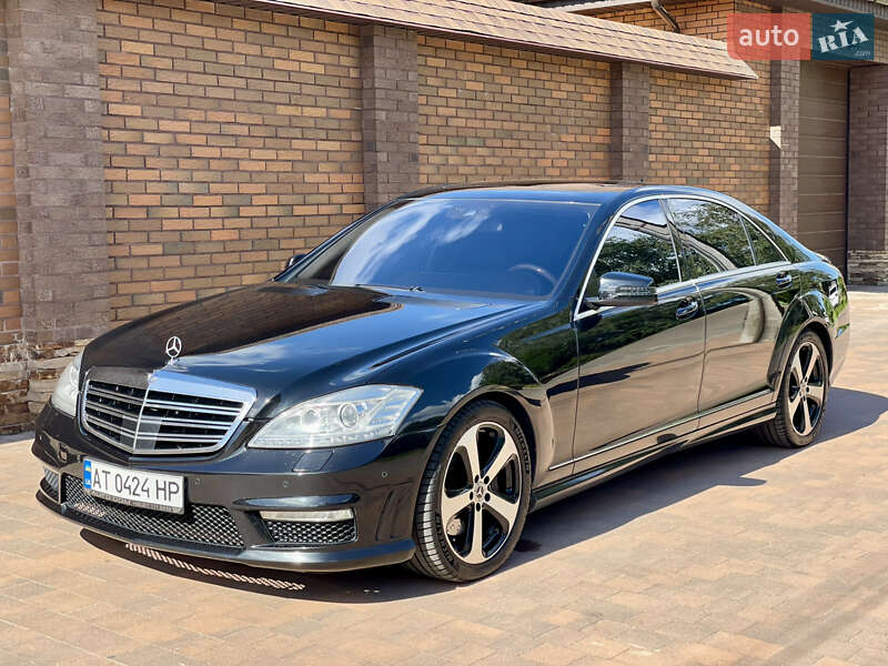 Mercedes-Benz S-Class 2010