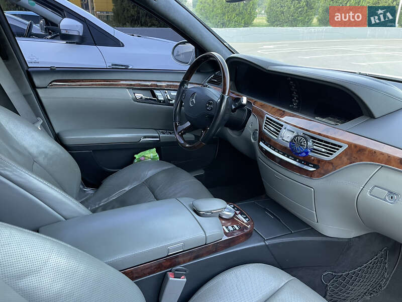 Седан Mercedes-Benz S-Class 2006 в Полтаве