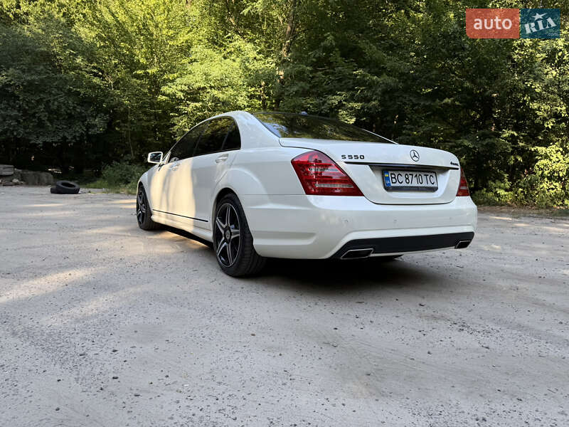 Седан Mercedes-Benz S-Class 2010 в Львові