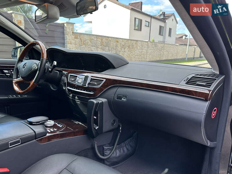 Седан Mercedes-Benz S-Class 2011 в Киеве