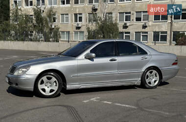 Седан Mercedes-Benz S-Class 2000 в 