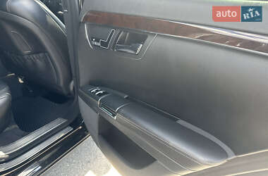 Седан Mercedes-Benz S-Class 2012 в 
