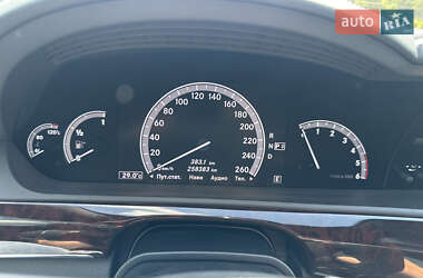 Седан Mercedes-Benz S-Class 2012 в 