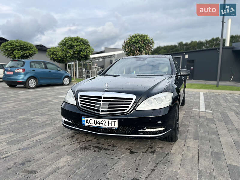 Седан Mercedes-Benz S-Class 2012 в Луцьку