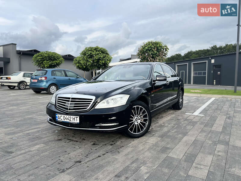 Седан Mercedes-Benz S-Class 2012 в Луцьку
