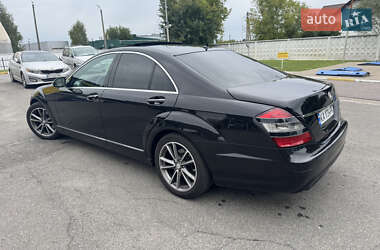 Седан Mercedes-Benz S-Class 2006 в 