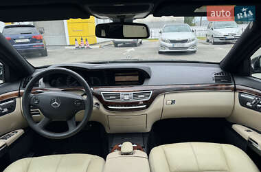 Седан Mercedes-Benz S-Class 2006 в 