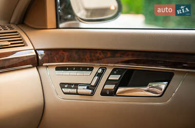 Седан Mercedes-Benz S-Class 2008 в 