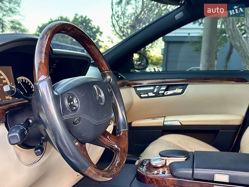 Седан Mercedes-Benz S-Class 2006 в Одесі