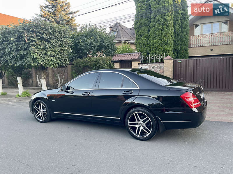 Седан Mercedes-Benz S-Class 2011 в Києві