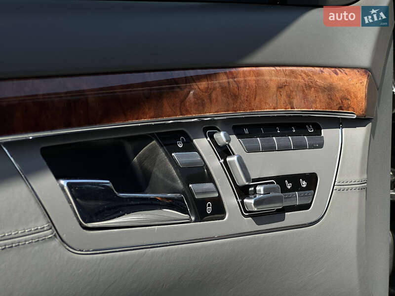 Седан Mercedes-Benz S-Class 2008 в Днепре