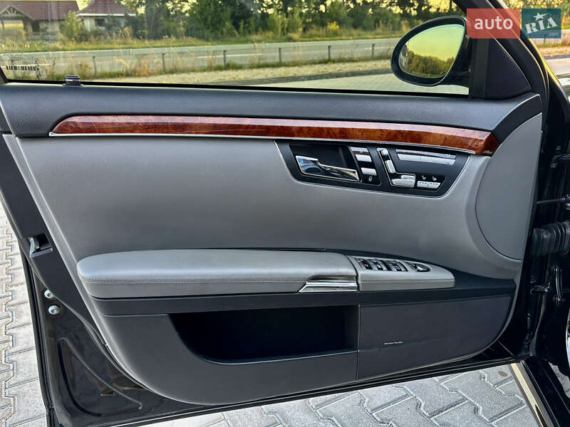 Седан Mercedes-Benz S-Class 2005 в Тернополе