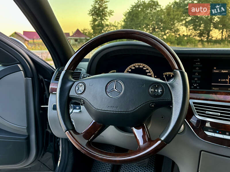 Седан Mercedes-Benz S-Class 2005 в Тернополе