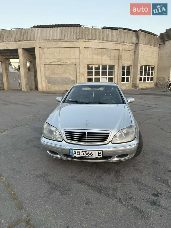 Седан Mercedes-Benz S-Class 2001 в Виннице