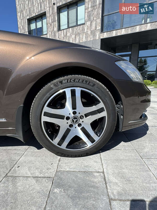 Седан Mercedes-Benz S-Class 2011 в Киеве