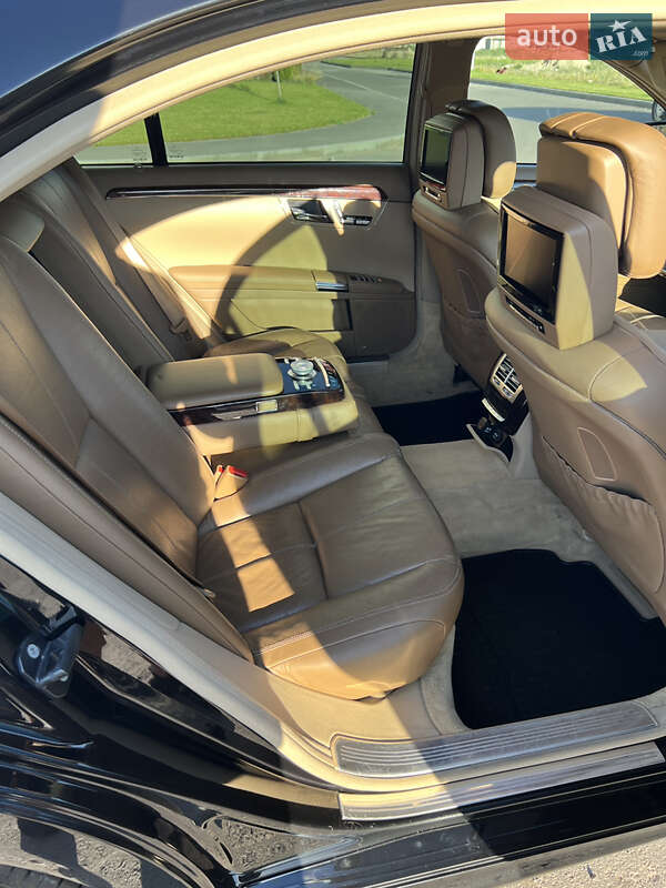 Седан Mercedes-Benz S-Class 2006 в Дніпрі