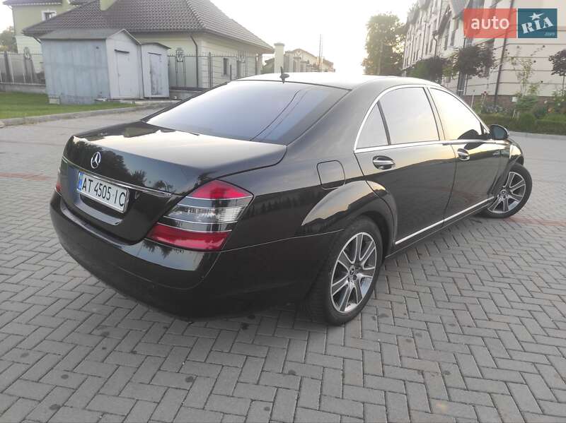 Седан Mercedes-Benz S-Class 2006 в Золочеве
