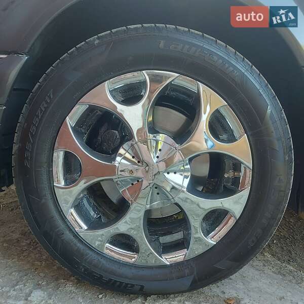 Седан Mercedes-Benz S-Class 1996 в Чернівцях