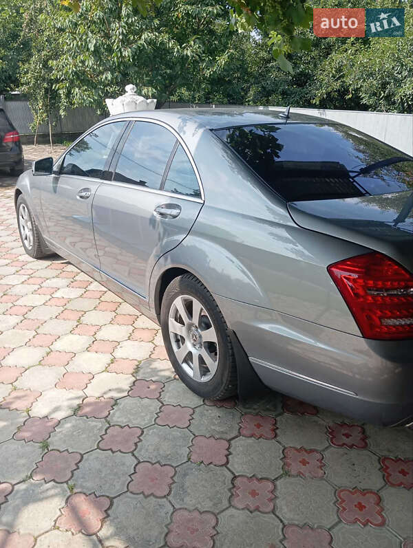 Седан Mercedes-Benz S-Class 2010 в Кицмани