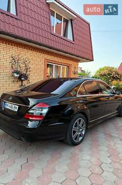 Седан Mercedes-Benz S-Class 2007 в  фото 10 Седан Mercedes-Benz S-Class 2007 в