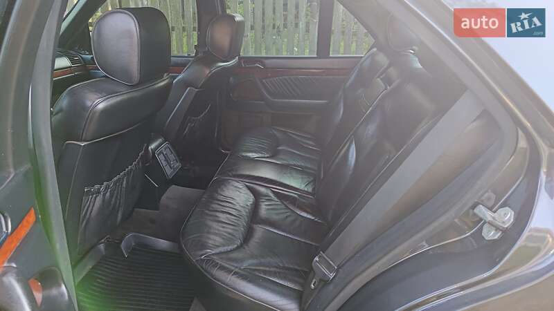 Седан Mercedes-Benz S-Class 1994 в 
