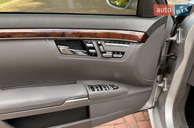 Седан Mercedes-Benz S-Class 2008 в 