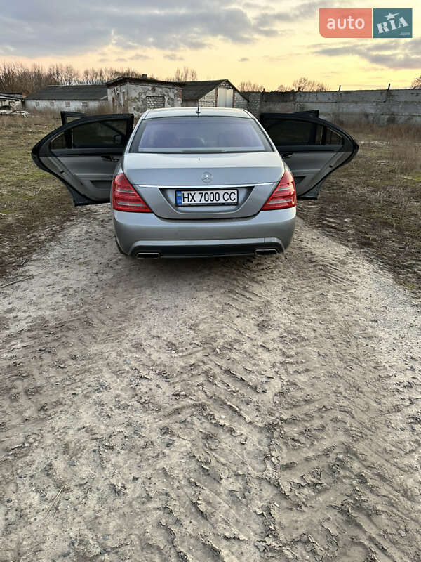 Седан Mercedes-Benz S-Class 2012 в Славуте