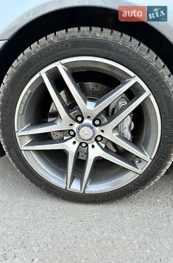 Седан Mercedes-Benz S-Class 2012 в 