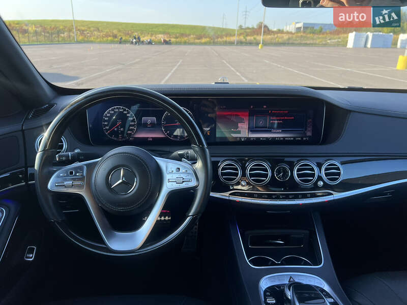 Седан Mercedes-Benz S-Class 2019 в Ровно