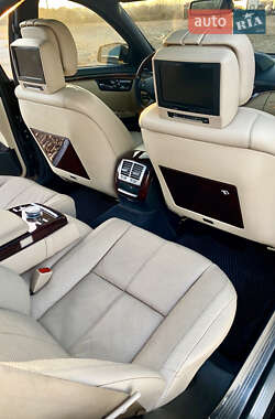 Седан Mercedes-Benz S-Class 2006 в 