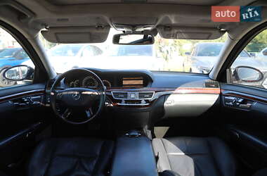 Седан Mercedes-Benz S-Class 2006 в 