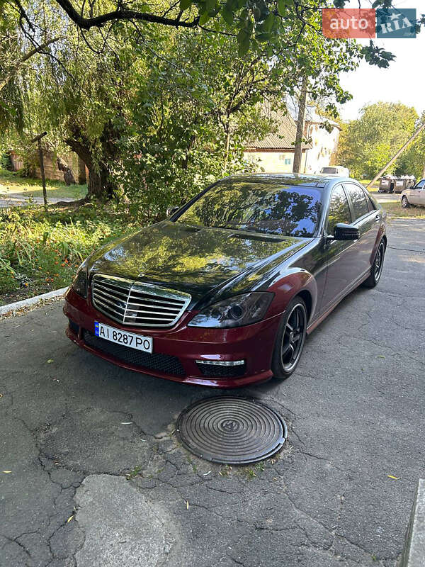 Mercedes-Benz S-Class 2005
