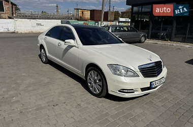 Седан Mercedes-Benz S-Class 2010 в 