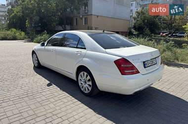 Седан Mercedes-Benz S-Class 2010 в 
