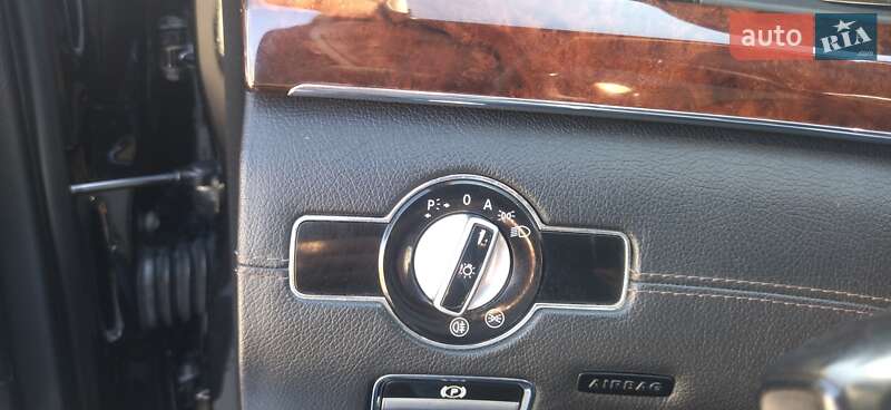 Седан Mercedes-Benz S-Class 2012 в Хмельницком