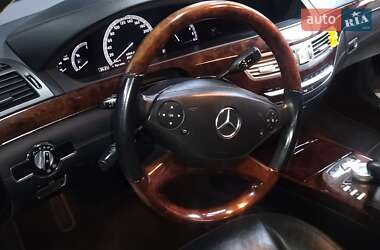 Седан Mercedes-Benz S-Class 2012 в 