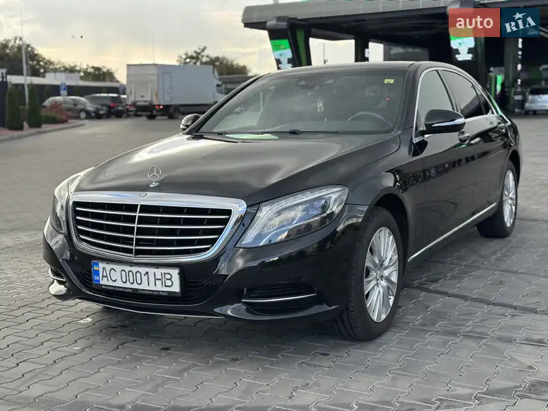 Mercedes-Benz S-Class