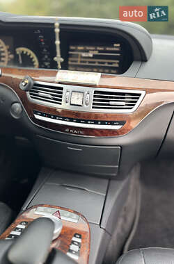 Седан Mercedes-Benz S-Class 2008 в 