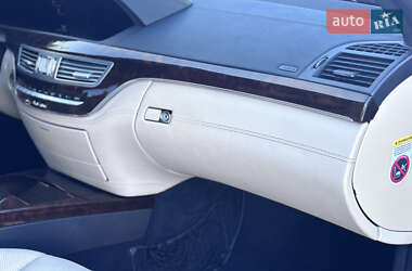 Седан Mercedes-Benz S-Class 2011 в 