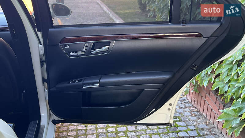 Седан Mercedes-Benz S-Class 2008 в Днепре