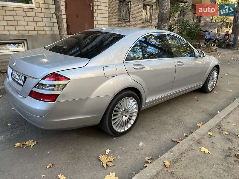 Седан Mercedes-Benz S-Class 2007 в Николаеве
