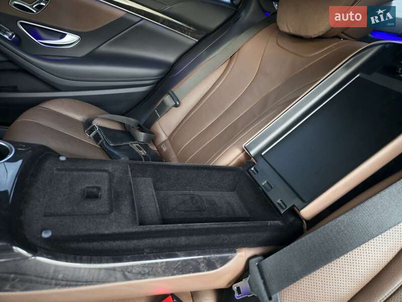 Седан Mercedes-Benz S-Class 2017 в Тысменице