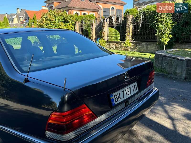 Седан Mercedes-Benz S-Class 1993 в Ровно