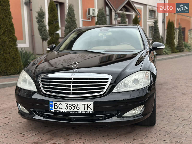 Седан Mercedes-Benz S-Class 2006 в Львове