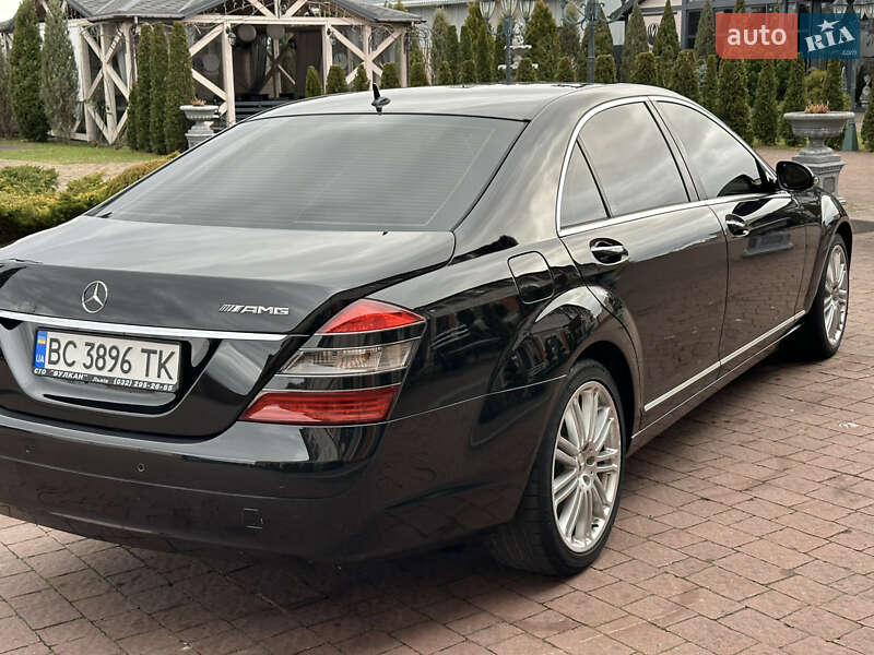 Седан Mercedes-Benz S-Class 2006 в Львове