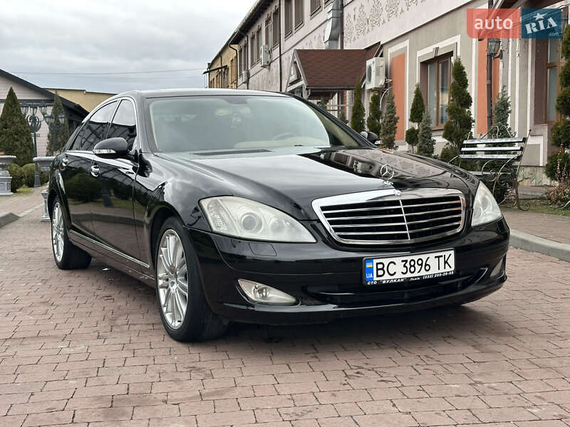 Седан Mercedes-Benz S-Class 2006 в Львове