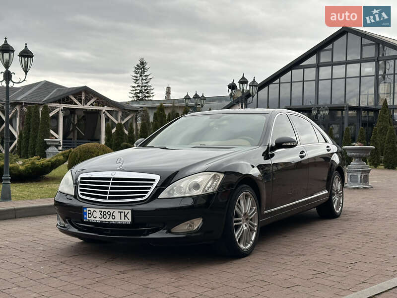 Седан Mercedes-Benz S-Class 2006 в Львове