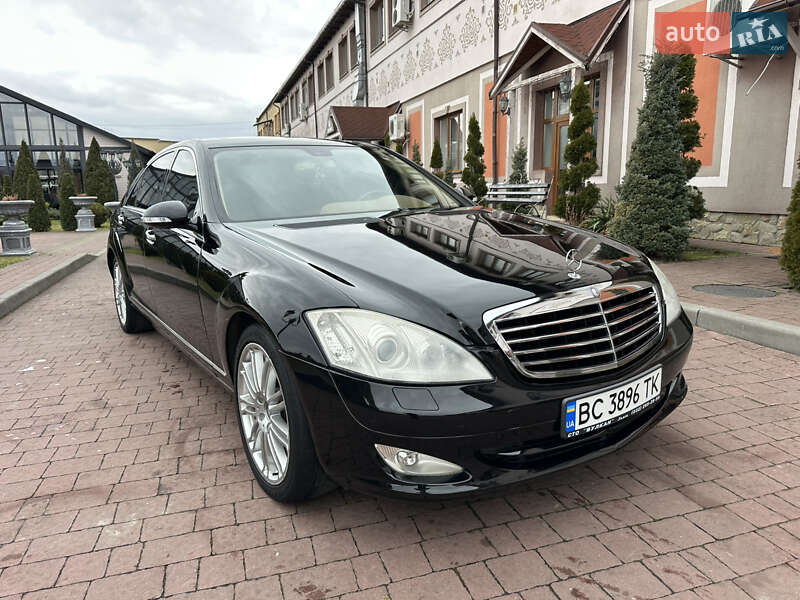 Седан Mercedes-Benz S-Class 2006 в Львове