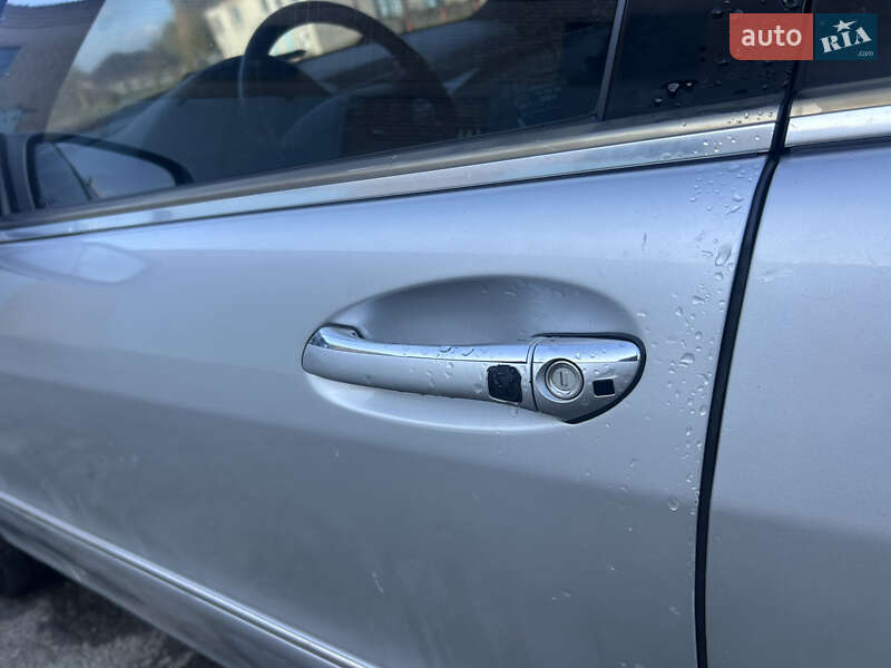 Седан Mercedes-Benz S-Class 2005 в Черновцах